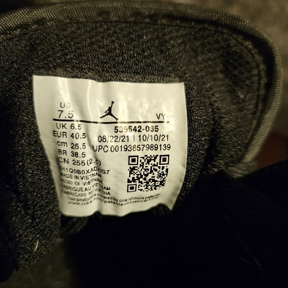 Air Jordan Mid GS - Picture 3 of 6